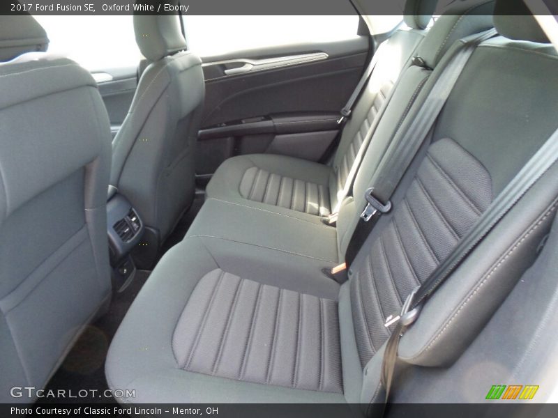 Oxford White / Ebony 2017 Ford Fusion SE