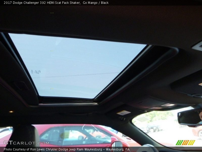 Go Mango / Black 2017 Dodge Challenger 392 HEMI Scat Pack Shaker