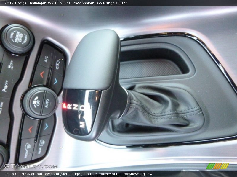 Go Mango / Black 2017 Dodge Challenger 392 HEMI Scat Pack Shaker