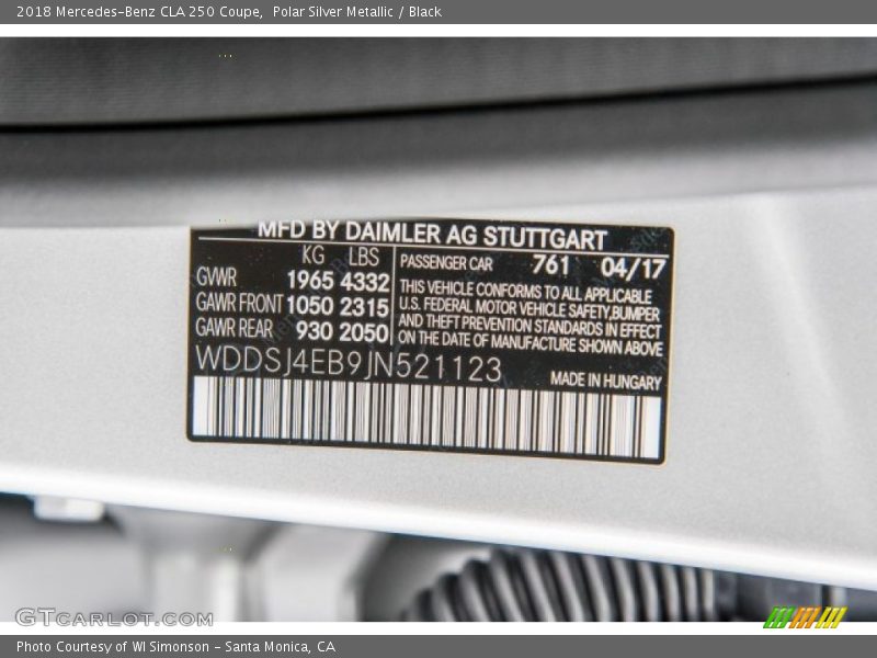 Polar Silver Metallic / Black 2018 Mercedes-Benz CLA 250 Coupe