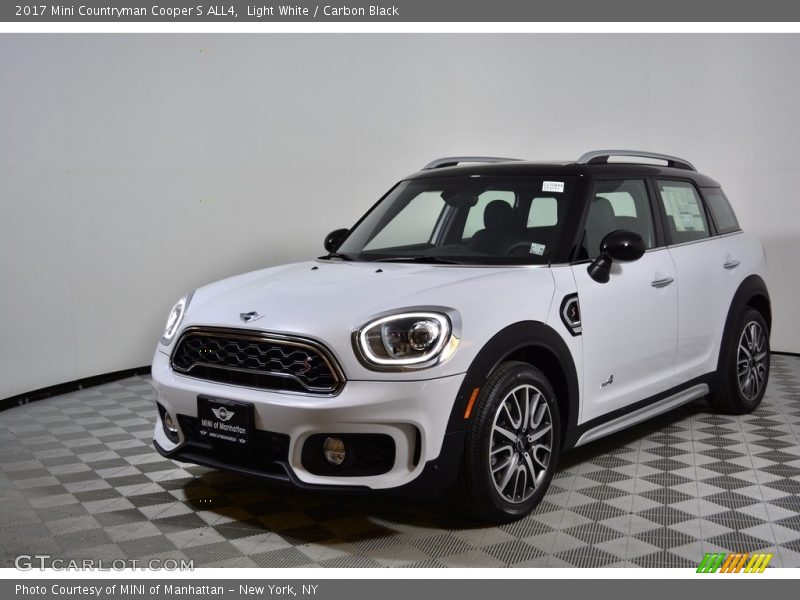 Light White / Carbon Black 2017 Mini Countryman Cooper S ALL4