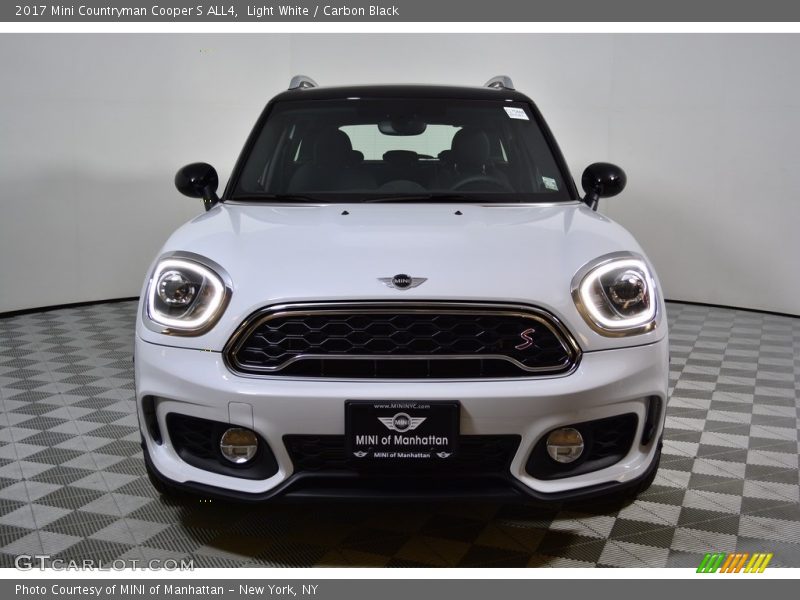 Light White / Carbon Black 2017 Mini Countryman Cooper S ALL4