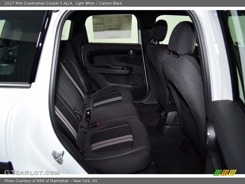 Light White / Carbon Black 2017 Mini Countryman Cooper S ALL4