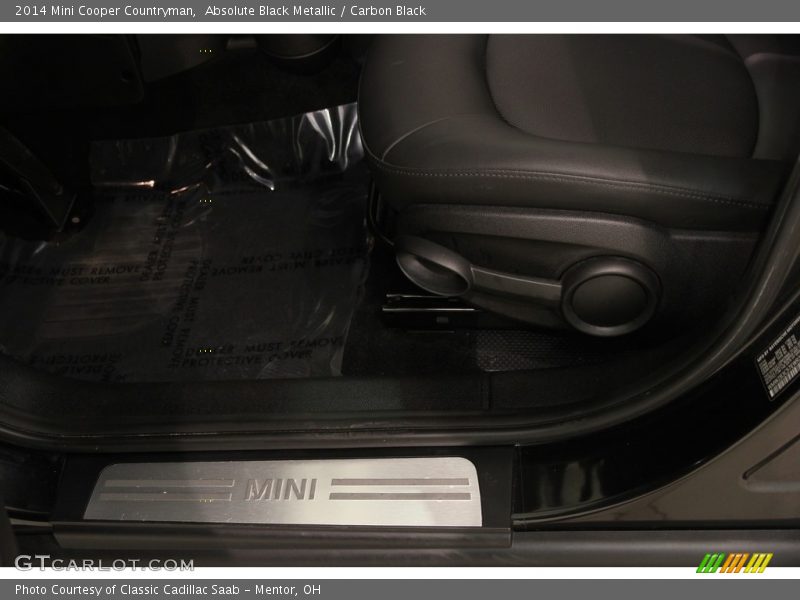 Absolute Black Metallic / Carbon Black 2014 Mini Cooper Countryman