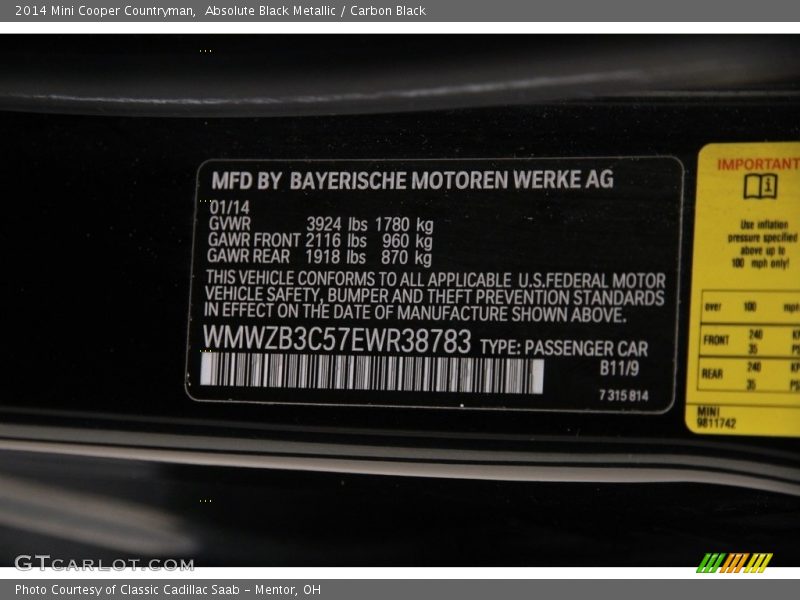 Absolute Black Metallic / Carbon Black 2014 Mini Cooper Countryman