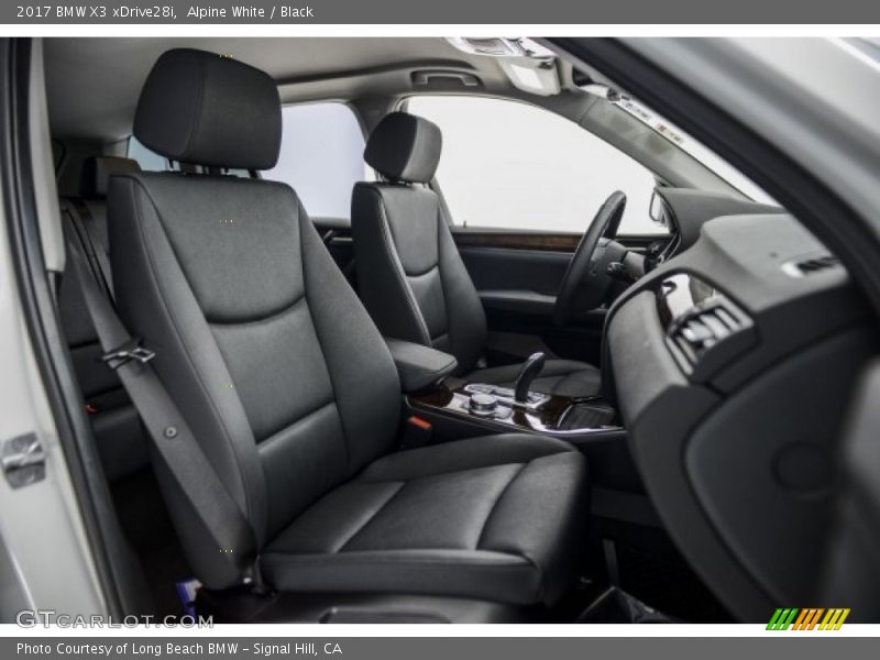 Alpine White / Black 2017 BMW X3 xDrive28i