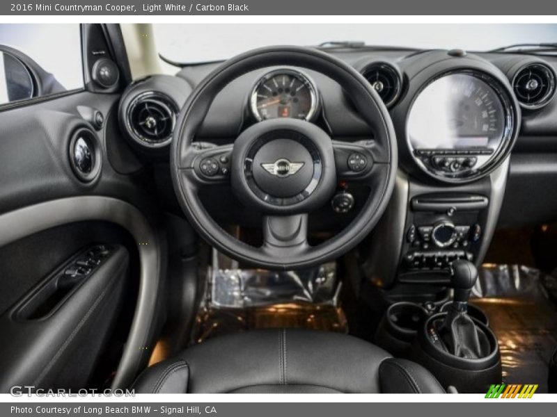 Light White / Carbon Black 2016 Mini Countryman Cooper
