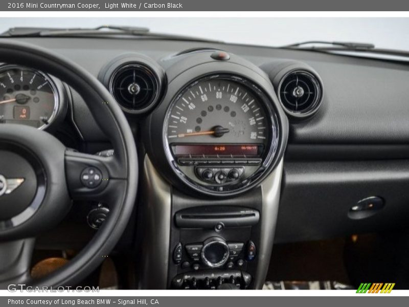 Light White / Carbon Black 2016 Mini Countryman Cooper