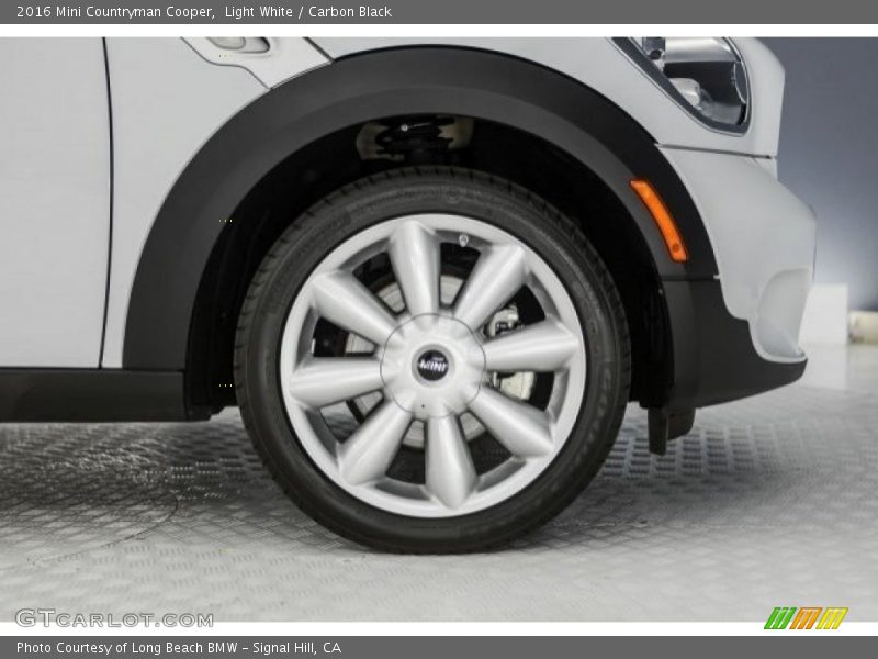 Light White / Carbon Black 2016 Mini Countryman Cooper