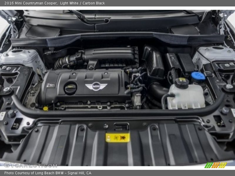 Light White / Carbon Black 2016 Mini Countryman Cooper