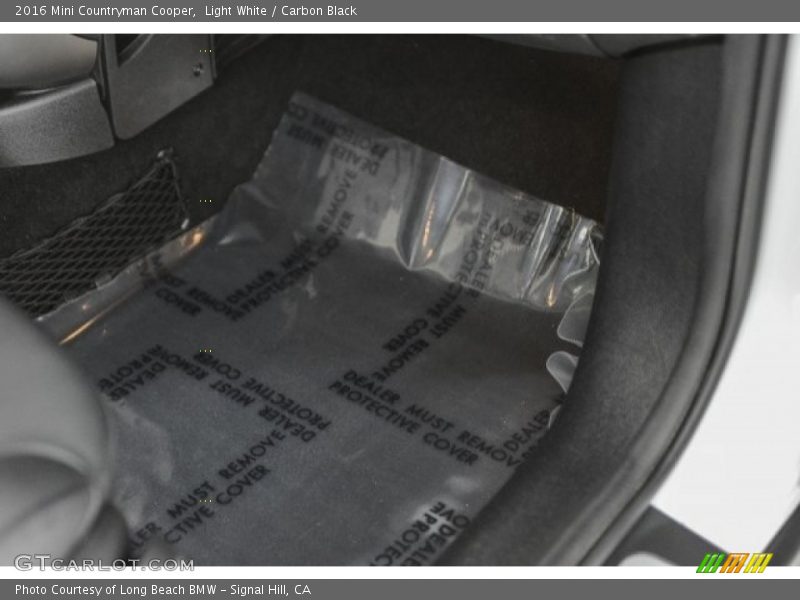 Light White / Carbon Black 2016 Mini Countryman Cooper