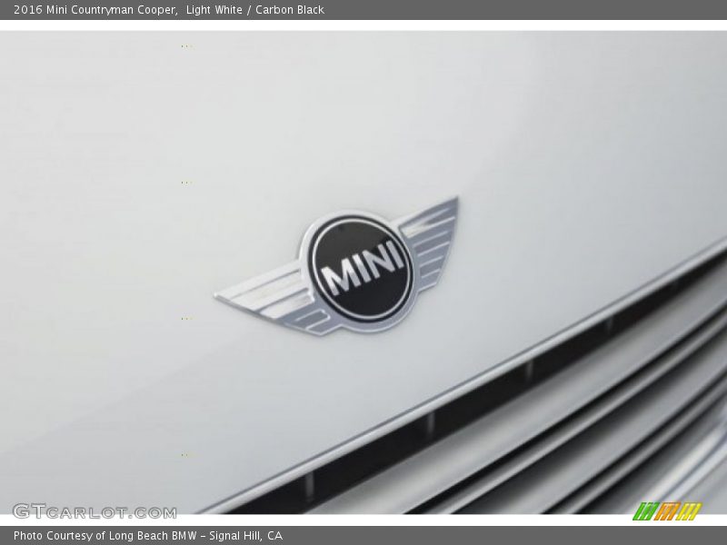 Light White / Carbon Black 2016 Mini Countryman Cooper