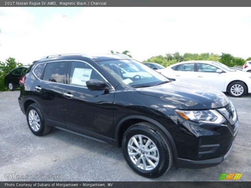 Magnetic Black / Charcoal 2017 Nissan Rogue SV AWD