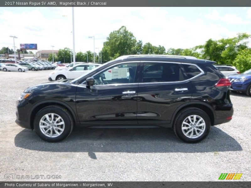 Magnetic Black / Charcoal 2017 Nissan Rogue SV AWD