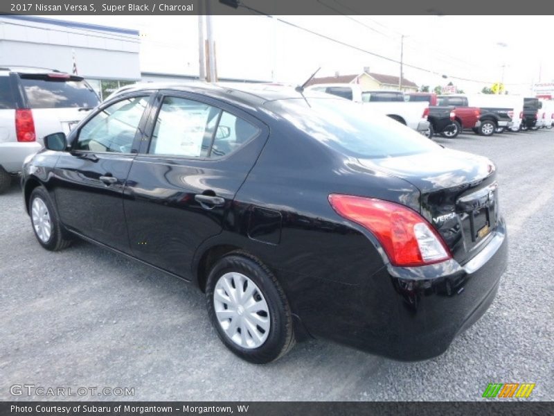 Super Black / Charcoal 2017 Nissan Versa S