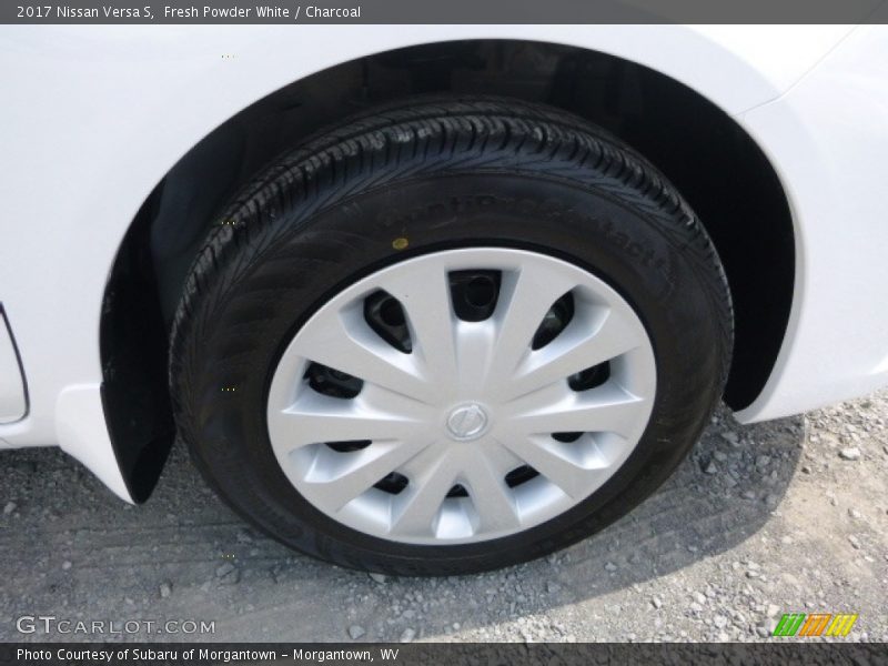 Fresh Powder White / Charcoal 2017 Nissan Versa S
