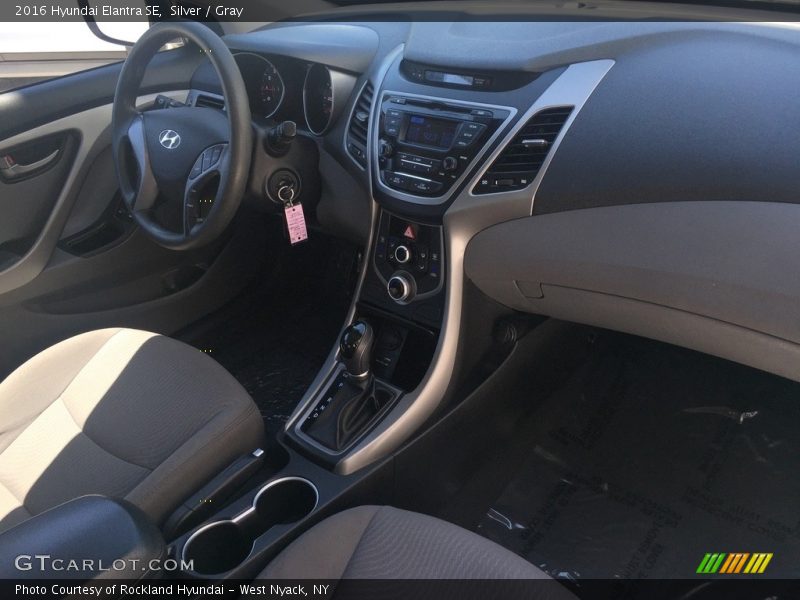Silver / Gray 2016 Hyundai Elantra SE