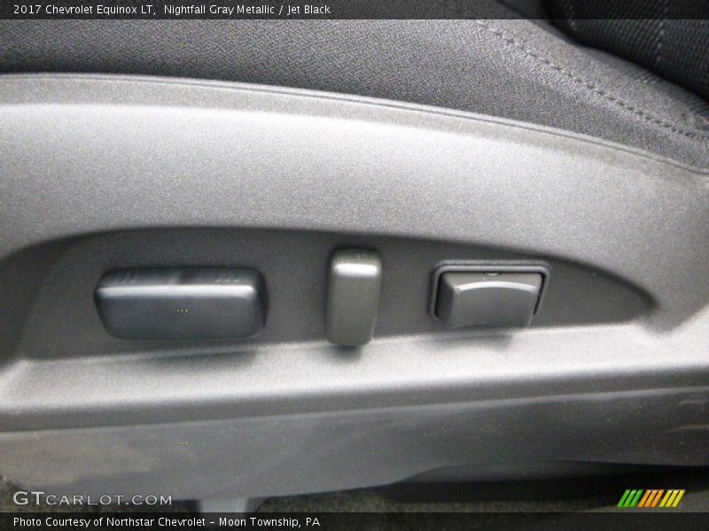 Nightfall Gray Metallic / Jet Black 2017 Chevrolet Equinox LT