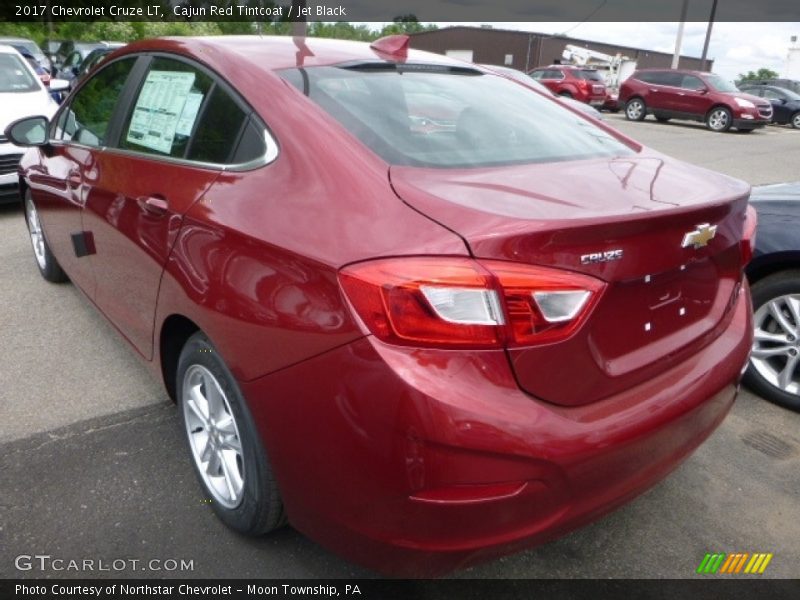 Cajun Red Tintcoat / Jet Black 2017 Chevrolet Cruze LT