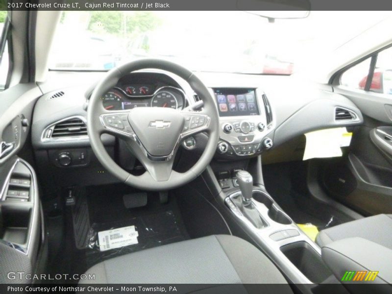 Cajun Red Tintcoat / Jet Black 2017 Chevrolet Cruze LT