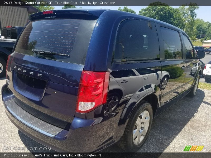 True Blue Pearl / Black/Light Graystone 2013 Dodge Grand Caravan SE