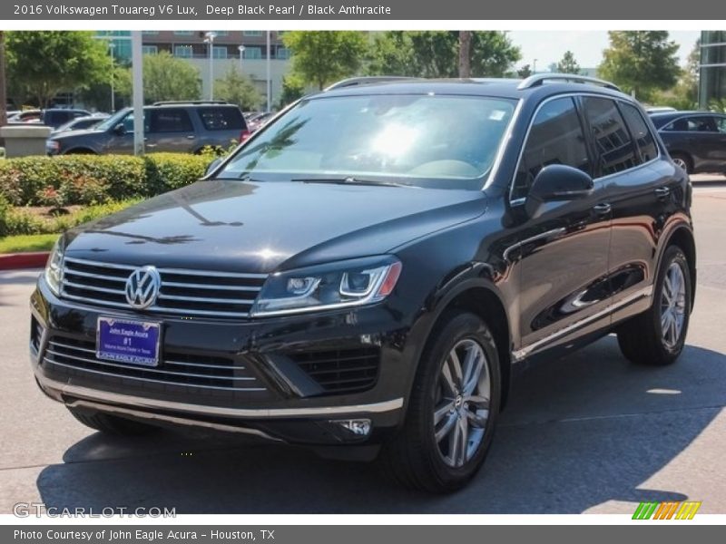 Deep Black Pearl / Black Anthracite 2016 Volkswagen Touareg V6 Lux