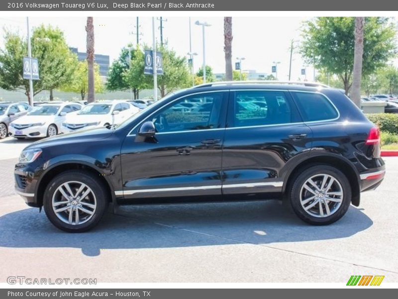 Deep Black Pearl / Black Anthracite 2016 Volkswagen Touareg V6 Lux