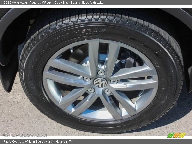 Deep Black Pearl / Black Anthracite 2016 Volkswagen Touareg V6 Lux