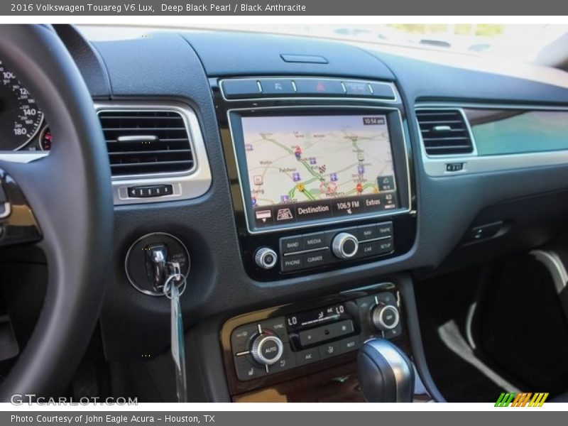 Deep Black Pearl / Black Anthracite 2016 Volkswagen Touareg V6 Lux
