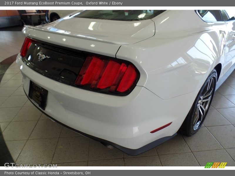 Oxford White / Ebony 2017 Ford Mustang EcoBoost Premium Coupe