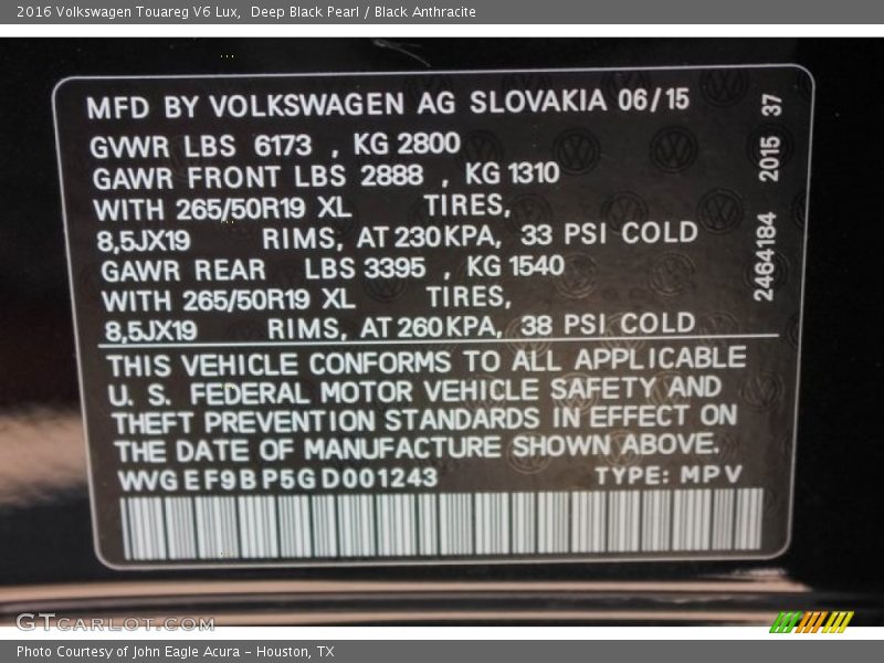 Deep Black Pearl / Black Anthracite 2016 Volkswagen Touareg V6 Lux