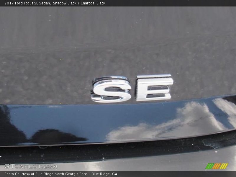 Shadow Black / Charcoal Black 2017 Ford Focus SE Sedan