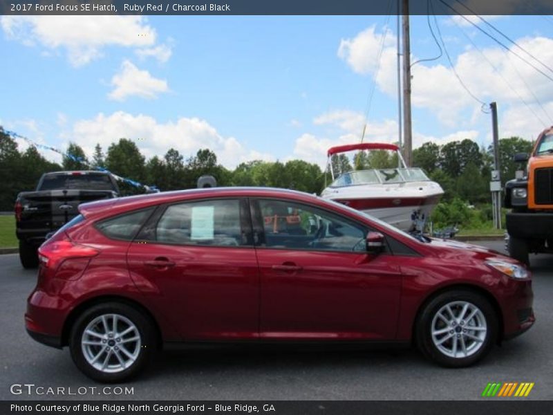 Ruby Red / Charcoal Black 2017 Ford Focus SE Hatch