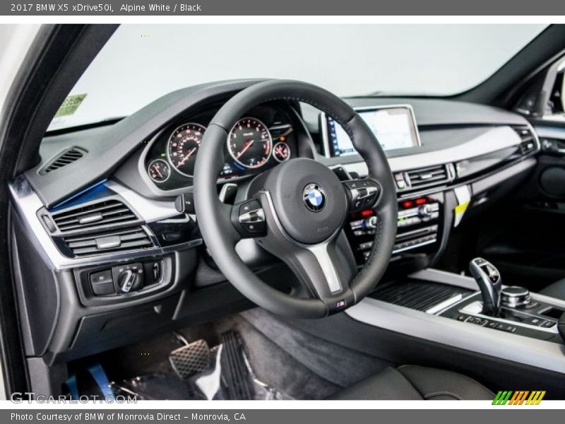 Alpine White / Black 2017 BMW X5 xDrive50i
