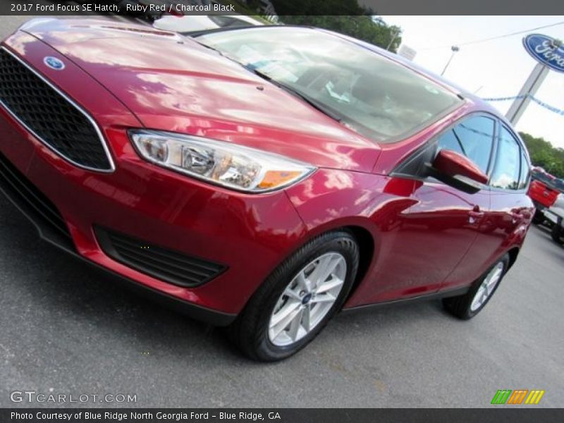 Ruby Red / Charcoal Black 2017 Ford Focus SE Hatch