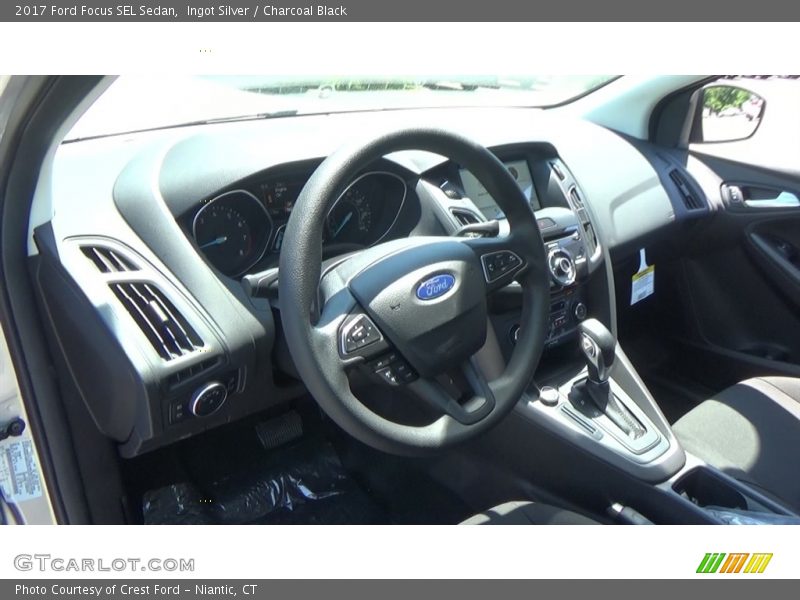 Ingot Silver / Charcoal Black 2017 Ford Focus SEL Sedan