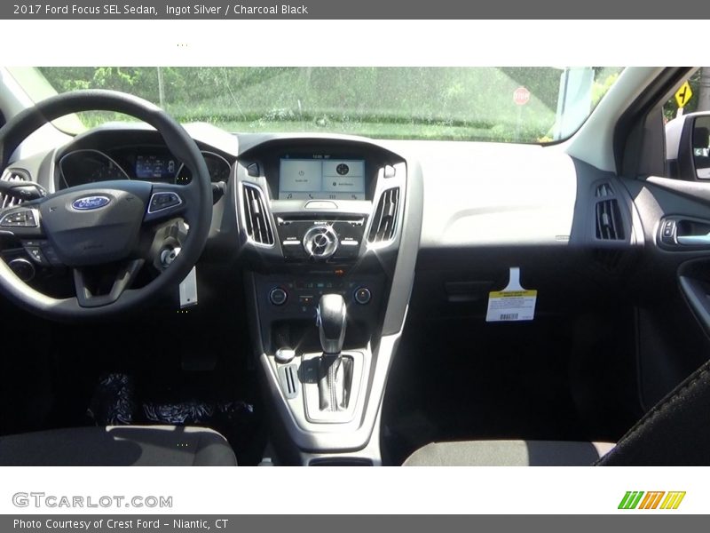 Ingot Silver / Charcoal Black 2017 Ford Focus SEL Sedan