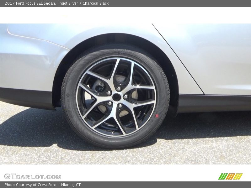 Ingot Silver / Charcoal Black 2017 Ford Focus SEL Sedan