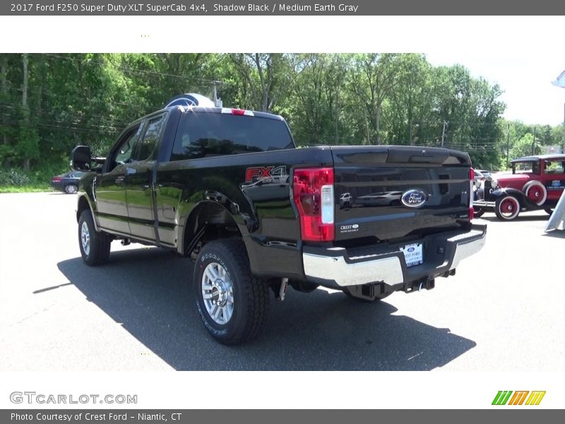 Shadow Black / Medium Earth Gray 2017 Ford F250 Super Duty XLT SuperCab 4x4