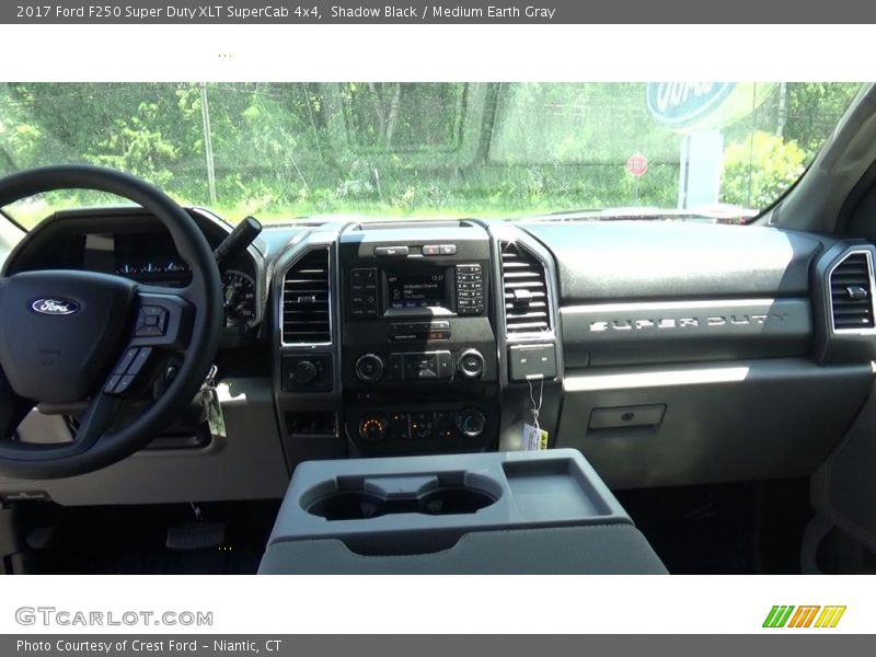 Shadow Black / Medium Earth Gray 2017 Ford F250 Super Duty XLT SuperCab 4x4