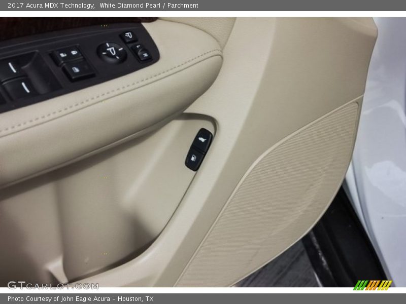 White Diamond Pearl / Parchment 2017 Acura MDX Technology