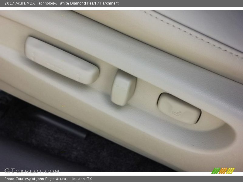 White Diamond Pearl / Parchment 2017 Acura MDX Technology