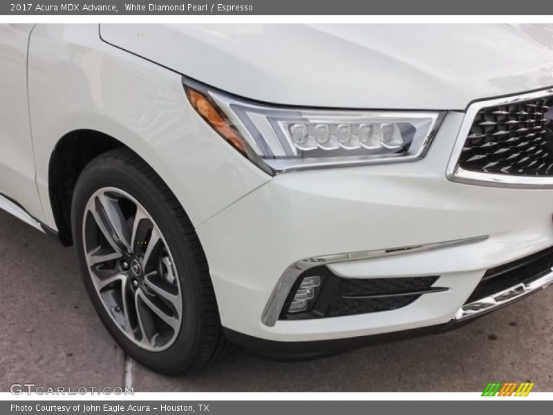 White Diamond Pearl / Espresso 2017 Acura MDX Advance