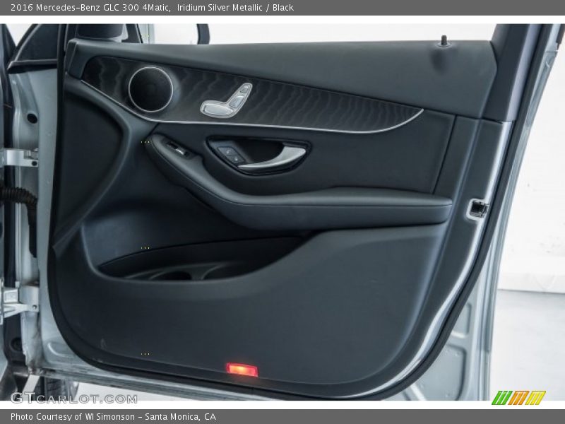 Iridium Silver Metallic / Black 2016 Mercedes-Benz GLC 300 4Matic