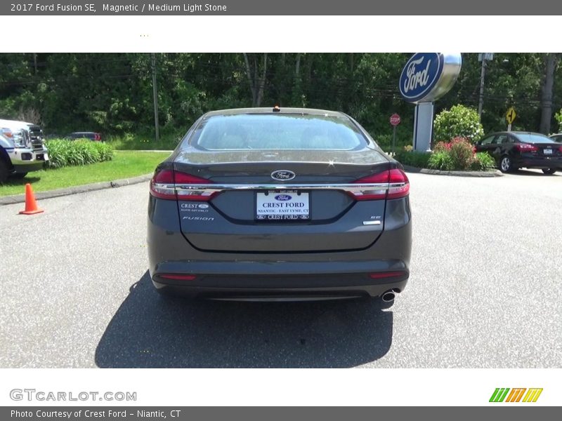 Magnetic / Medium Light Stone 2017 Ford Fusion SE