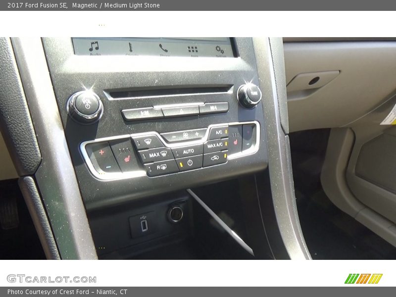 Magnetic / Medium Light Stone 2017 Ford Fusion SE