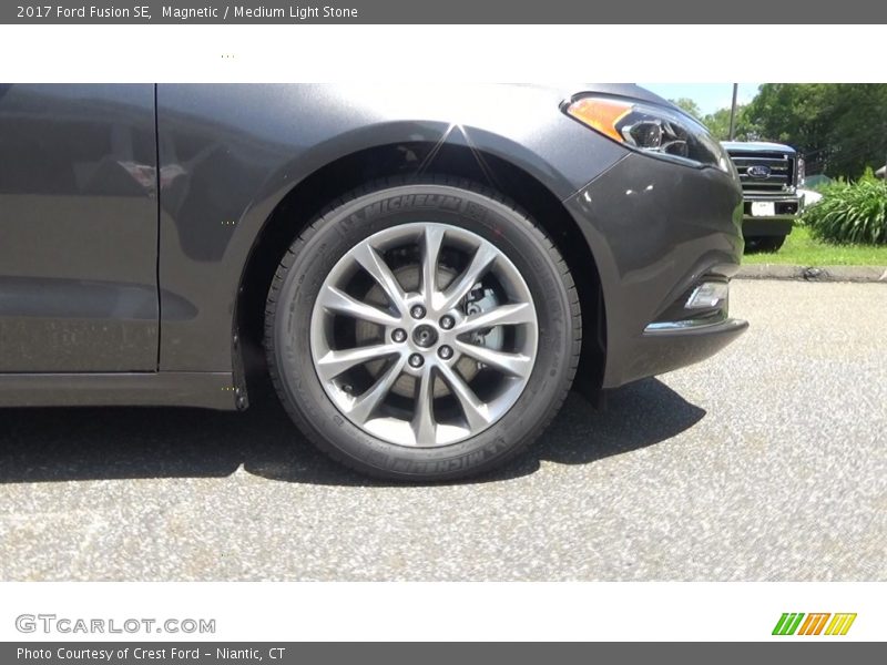 Magnetic / Medium Light Stone 2017 Ford Fusion SE