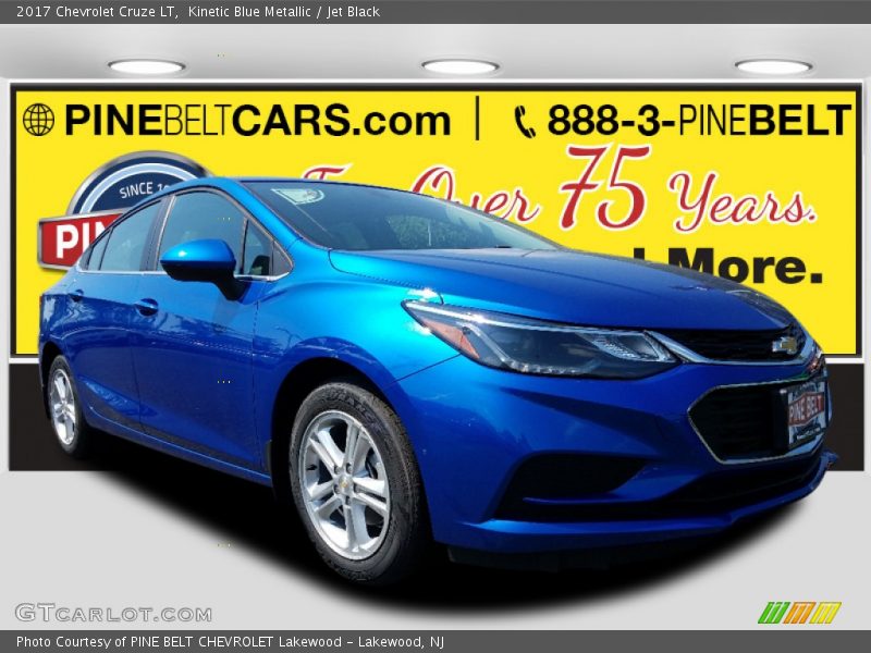 Kinetic Blue Metallic / Jet Black 2017 Chevrolet Cruze LT
