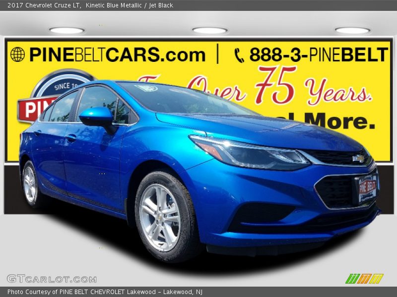 Kinetic Blue Metallic / Jet Black 2017 Chevrolet Cruze LT
