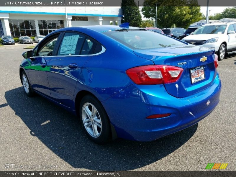 Kinetic Blue Metallic / Jet Black 2017 Chevrolet Cruze LT